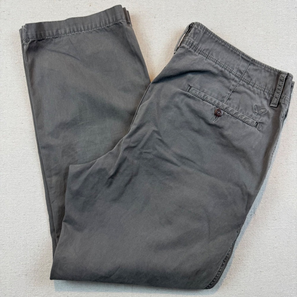 American Eagle 36x30 Chino Pants Mens Grey Relaxed Straight Leg 100% Cotton